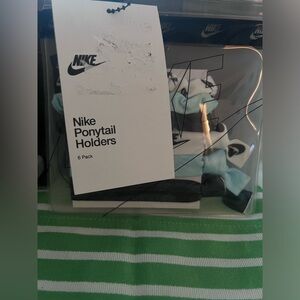 NWT Nike 6pair hair ties